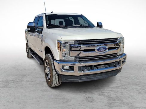 Used 2019 Ford F250 Lariat w/ Chrome Package AWD/4WD image 2