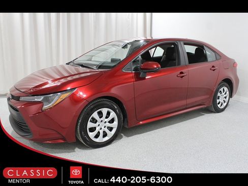 Certified 2024 Toyota Corolla LE image 3