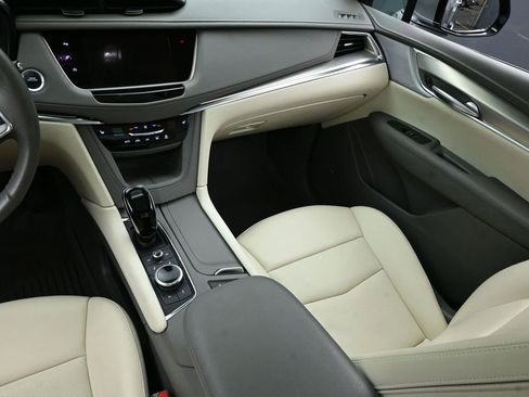 Certified 2023 Cadillac XT5 Premium Luxury image 14