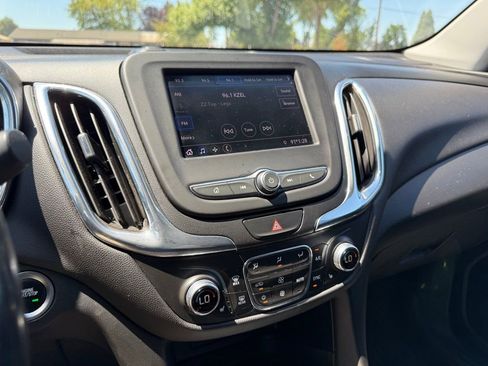 Used 2020 Chevrolet Equinox LT image 42