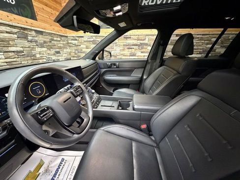 Used 2024 Hyundai Santa Fe Calligraphy AWD/4WD image 10