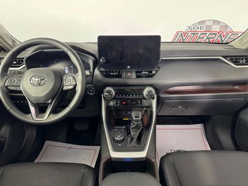 Used 2024 Toyota RAV4 Limited image 11