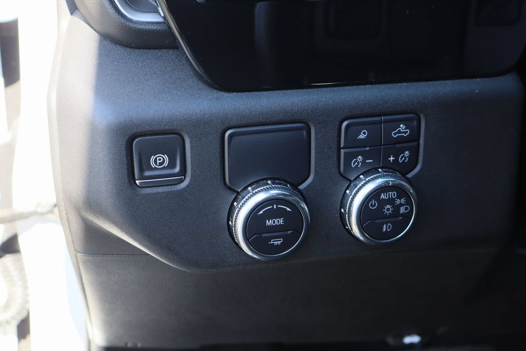Certified 2025 GMC Sierra 1500 SLT RWD image 12