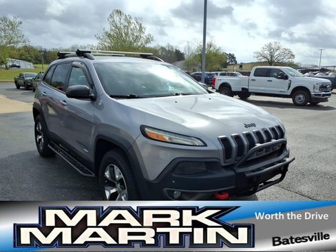 Used 2014 Jeep Cherokee Trailhawk image 1