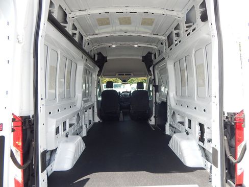 Used 2018 Ford Transit 350 148 High Roof RWD image 15