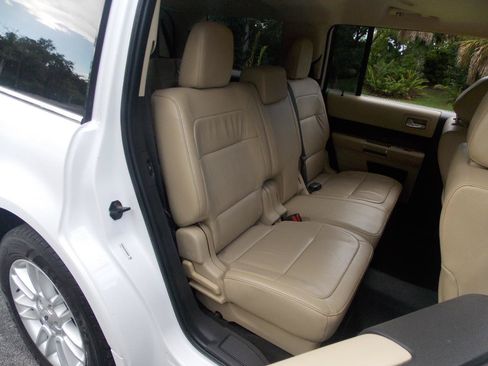Used 2019 Ford Flex SEL w/ Equipment Group 202A FWD image 10