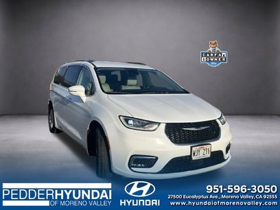 Used 2021 Chrysler Pacifica Touring-L