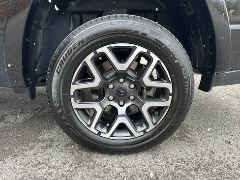 Used 2025 RAM 1500 Laramie image 34