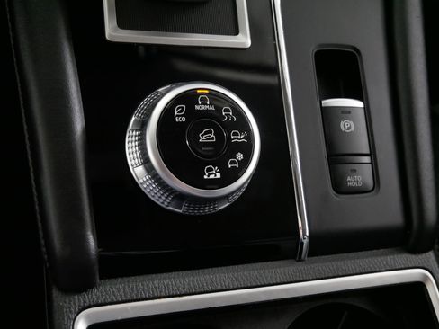 Used 2024 Mitsubishi Outlander SE image 30