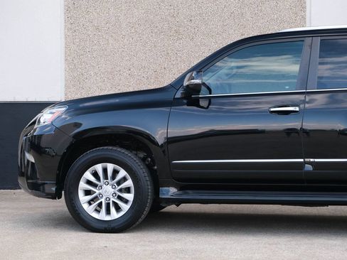 Used 2017 Lexus GX 460 Premium w/ Premium Package AWD/4WD image 7