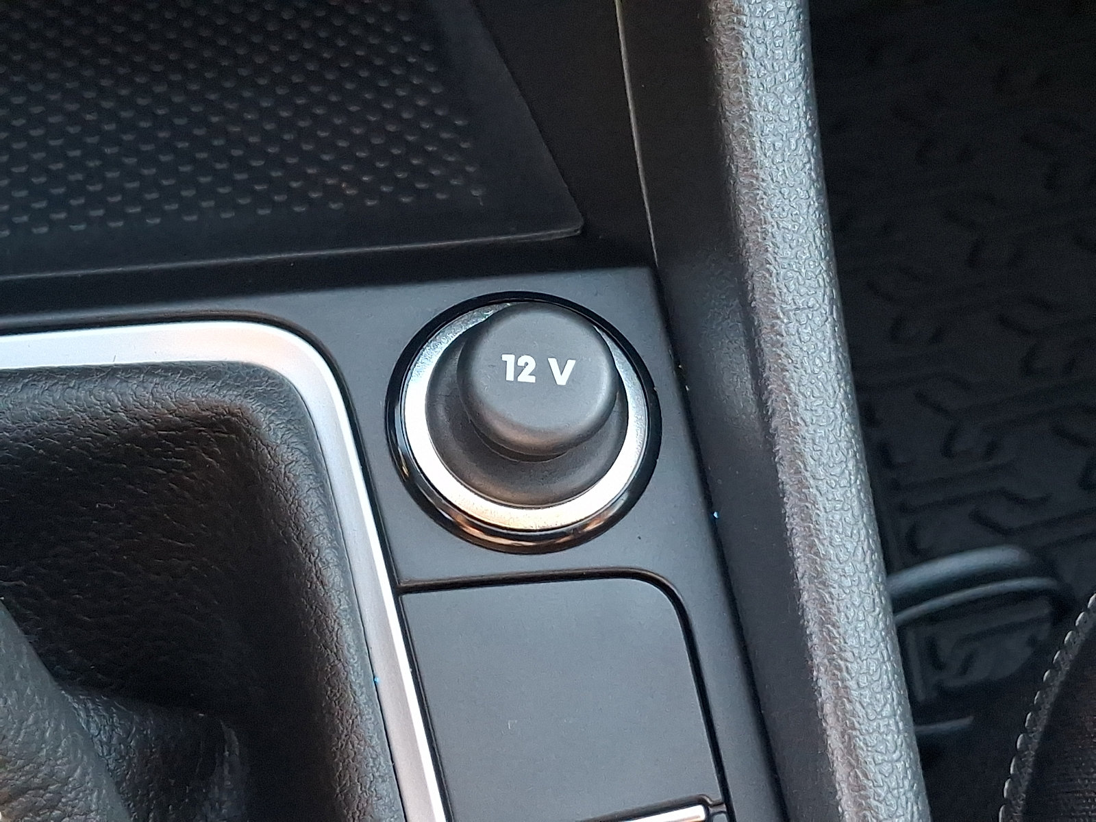 Certified 2024 Volkswagen Jetta S FWD image 23