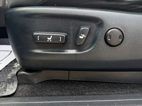 Used 2018 Toyota 4Runner SR5 RWD image 10