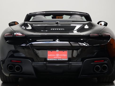 Used 2025 Ferrari Roma Spider RWD image 8