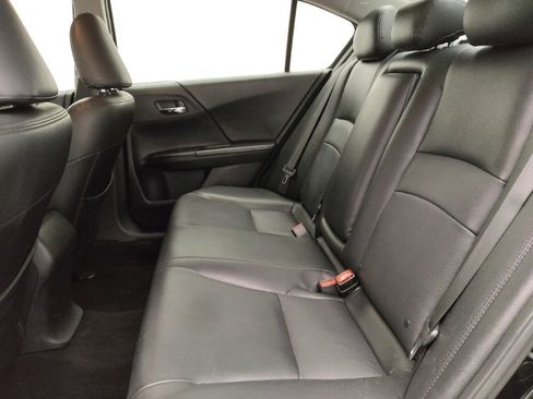 Used 2017 Honda Accord LX image 18
