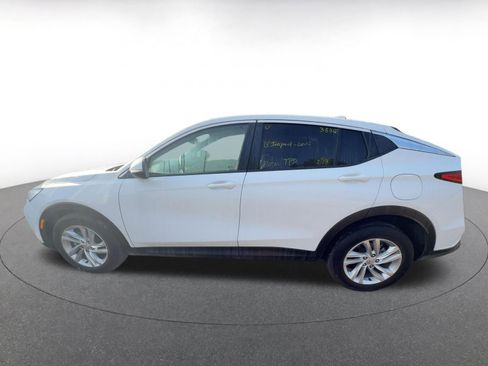 Used 2025 Buick Envista Preferred FWD image 5