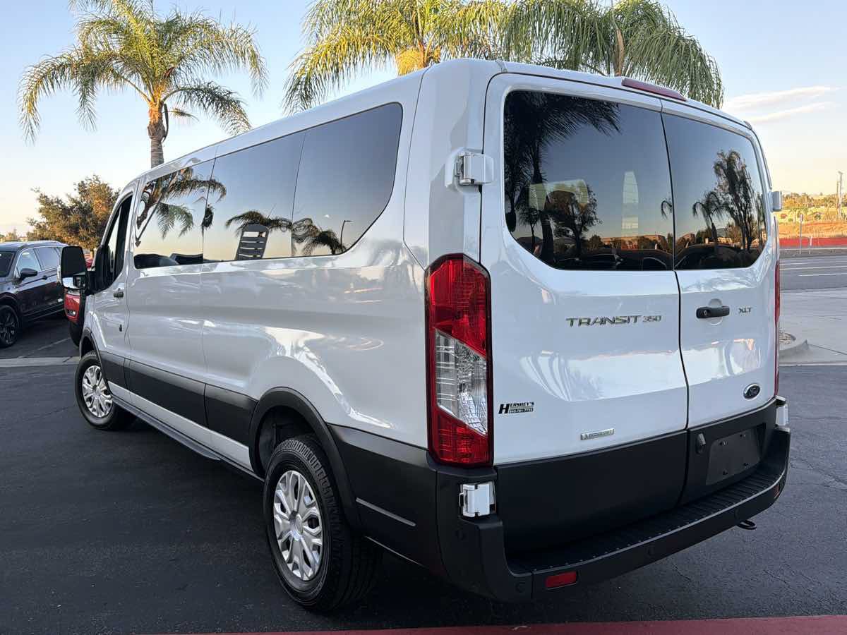 Used 2023 Ford Transit 350 XLT RWD image 5