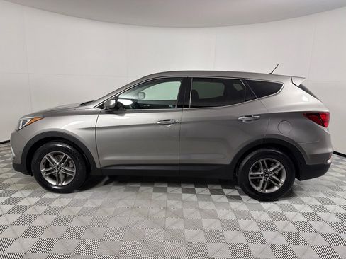 Used 2018 Hyundai Santa Fe Sport image 9