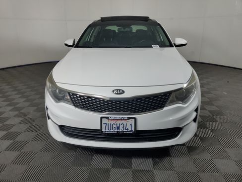 Used 2016 Kia Optima EX w/ Premium Package FWD image 9