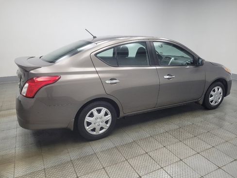 Used 2017 Nissan Versa SV image 10