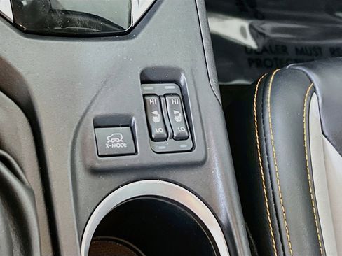 Used 2023 Subaru Crosstrek 2.5i Limited AWD/4WD image 21