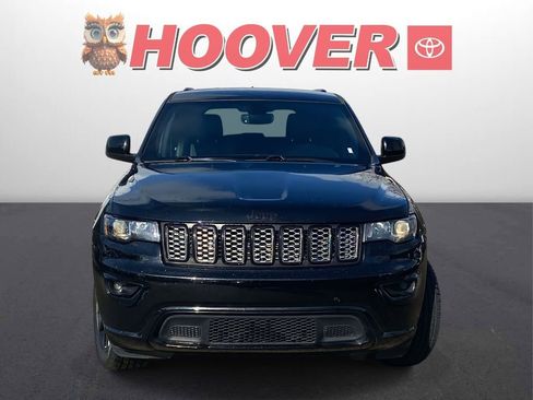Used 2019 Jeep Grand Cherokee Altitude image 7