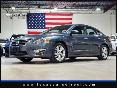 Used 2013 Nissan Altima 2.5 SL w/ Technology Pkg