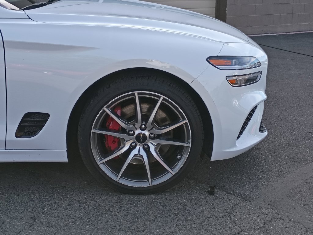 Used 2025 Genesis G70 2.5T RWD image 2