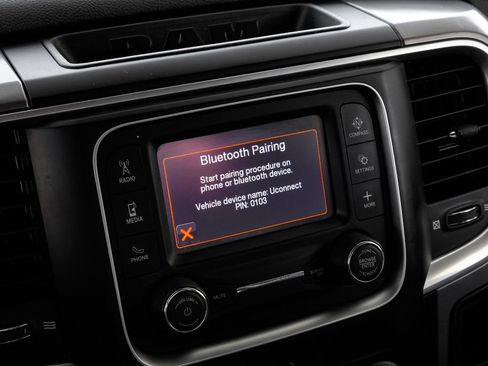 Used 2021 RAM 1500 Classic SLT image 25