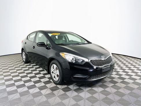Used 2015 Kia Forte LX image 2