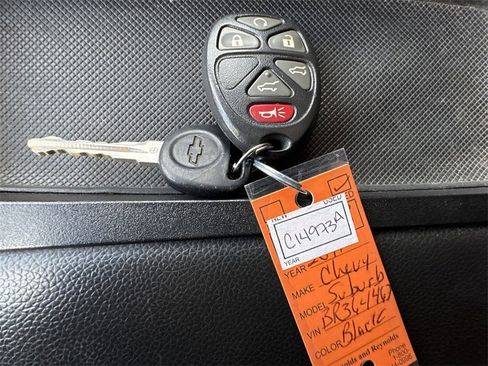 Used 2011 Chevrolet Suburban LTZ image 17