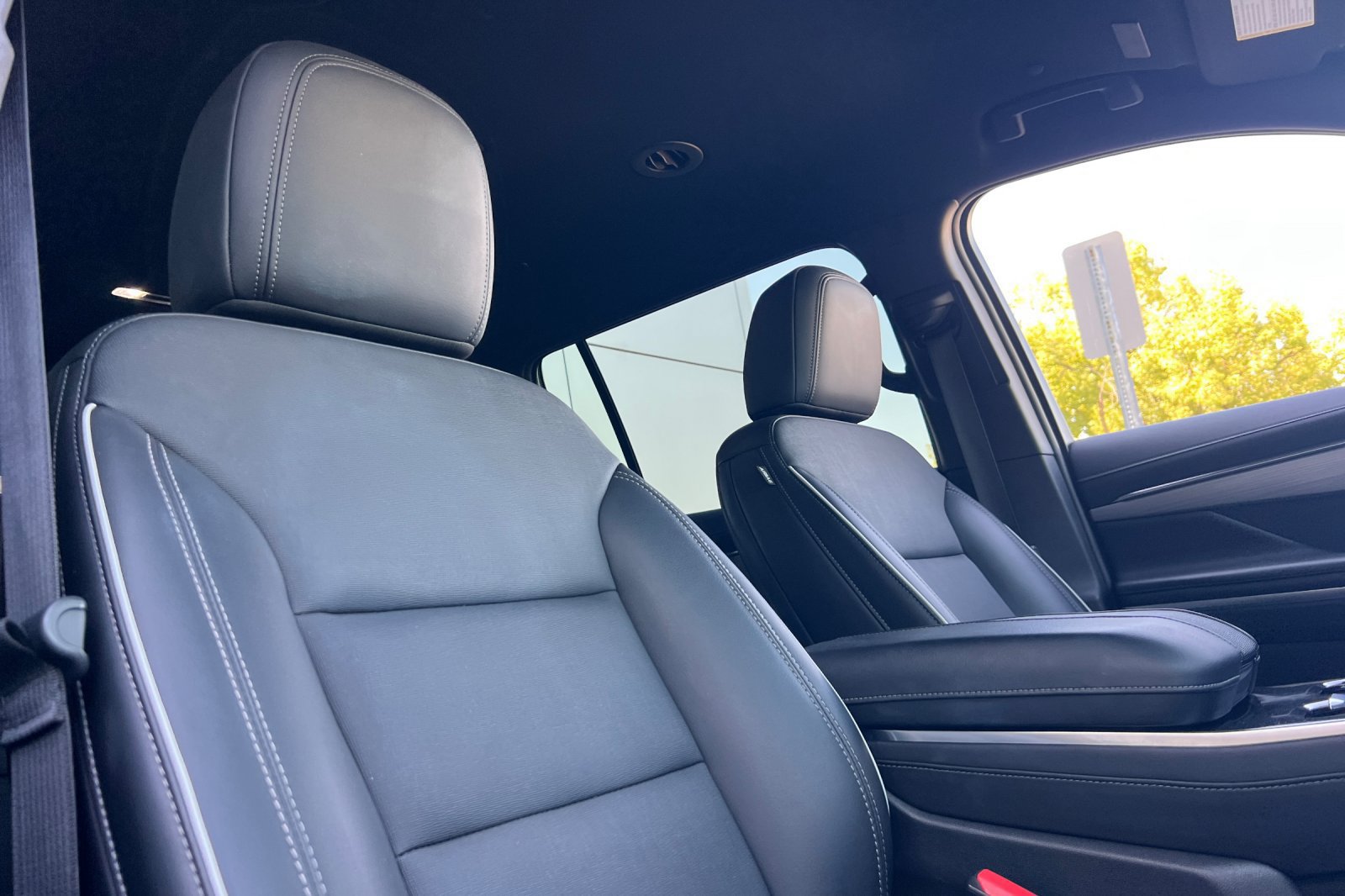 Used 2025 Buick Enclave Preferred FWD image 23