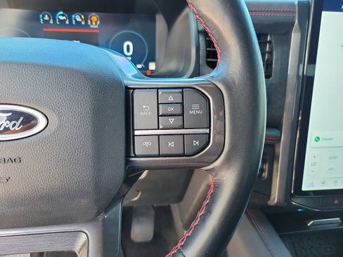 Used 2023 Ford Expedition Max Limited image 13