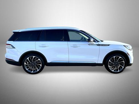 Used 2023 Lincoln Aviator Reserve w/ Equipment Group 201A AWD/4WD image 4