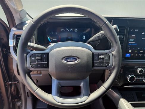 New 2026 Ford F250 Lariat w/ Black Appearance Package AWD/4WD image 14