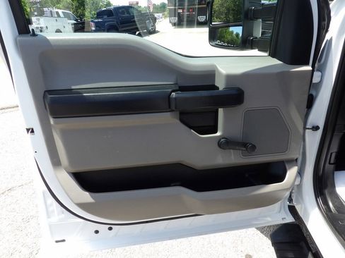Used 2019 Ford F250 XL RWD image 14
