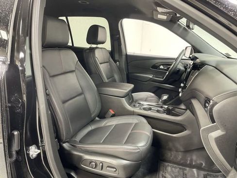 Used 2023 Chevrolet Traverse RS FWD image 27