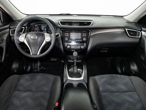 Used 2015 Nissan Rogue SV image 23