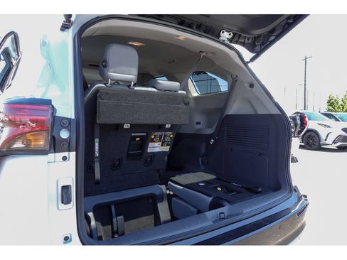 Certified 2023 Toyota Sienna Limited AWD/4WD image 33