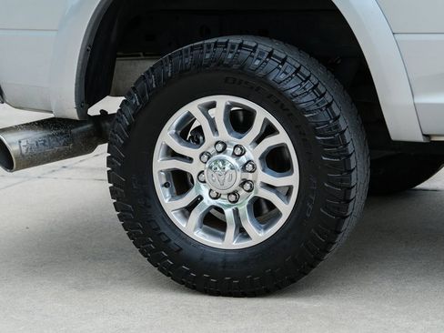 Used 2017 RAM 2500 Laramie AWD/4WD image 16