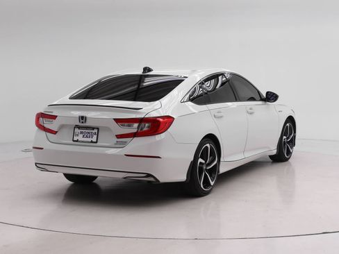 Used 2022 Honda Accord Sport image 2