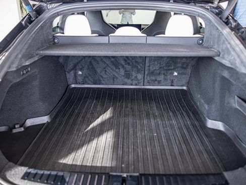 Used 2024 Tesla Model S Plaid image 16