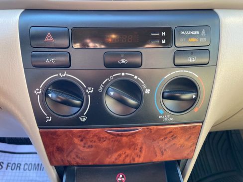 Used 2005 Toyota Corolla LE image 20