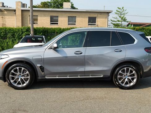Used 2024 BMW X5 xDrive50e AWD/4WD image 4