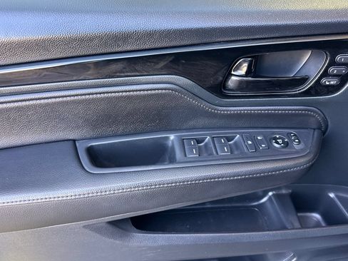 Used 2024 Honda Odyssey Touring image 11