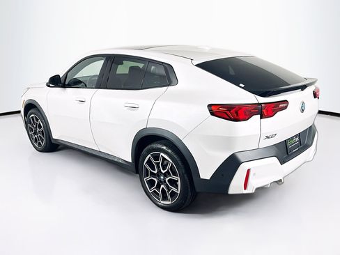 Used 2025 BMW X2 xDrive28i w/ Convenience Package AWD/4WD image 5