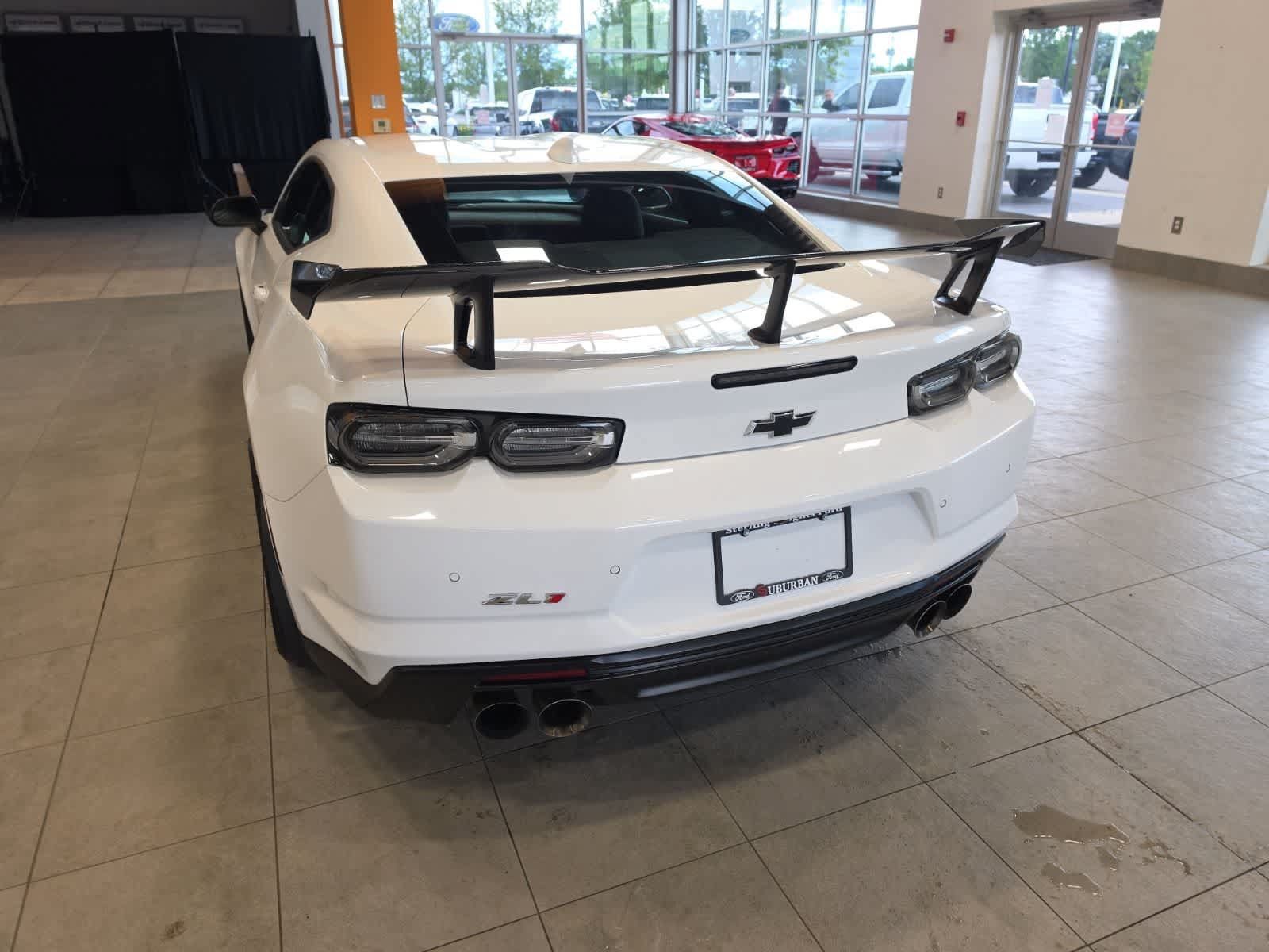 Used 2020 Chevrolet Camaro ZL1 RWD image 10