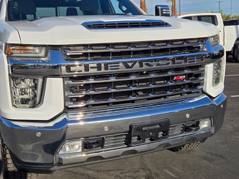 Used 2020 Chevrolet Silverado 2500 LTZ AWD/4WD image 8