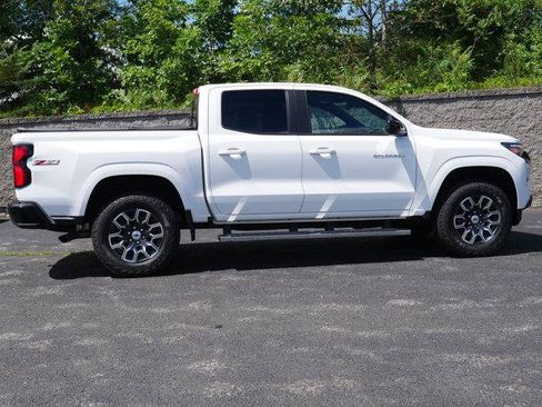 Used 2023 Chevrolet Colorado Z71 w/ Z71 Convenience Package 2 AWD/4WD image 9