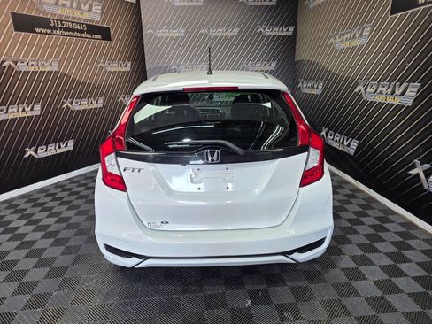 Used 2020 Honda Fit LX image 11