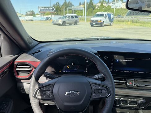 New 2026 Chevrolet TrailBlazer RS w/ Convenience Package AWD/4WD image 13